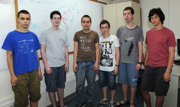 Israël arrive premier aux Olympiades universitaires de mathématiques - The  Times of Israël