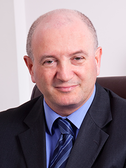 Prof. Daniel Zajfman Prof. Daniel Zajfman