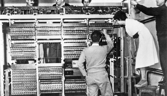How-Israels-First-Computer-Was-Built-in-a-Bike-Repair-Shop How Israels First Computer Was Built in a Bike Repair Shop