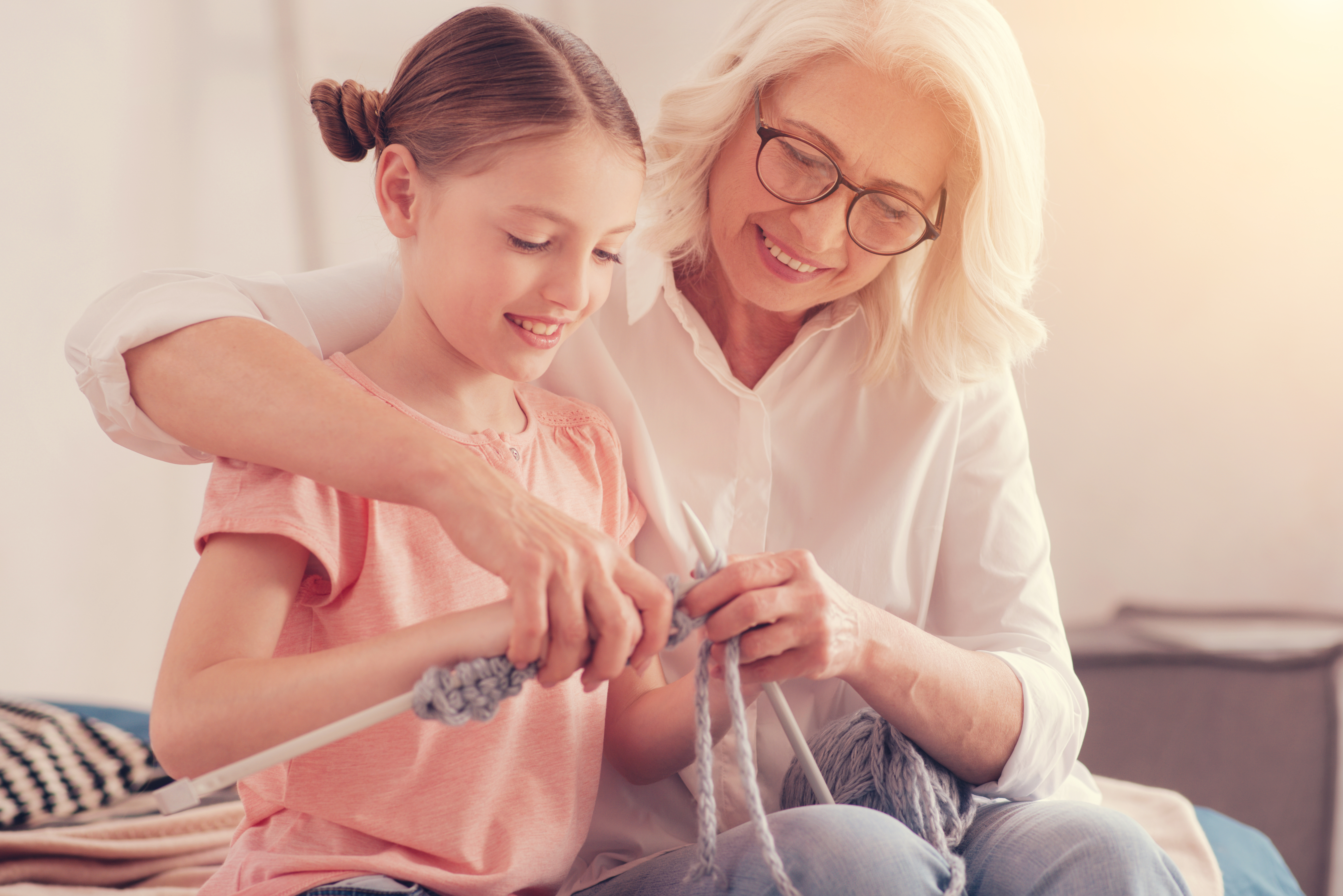 WV 54 Shutterstock 1138402568 Woman Girl Knitting